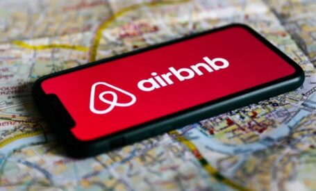 Airbnb: Έρχονται νέες παρεμβάσεις το φθινόπωρο