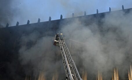 Πόλεμος στην Ουκρανία: Ρωσική επίθεση με πυραύλους εναντίον του Κιέβου με 10 τραυματίες