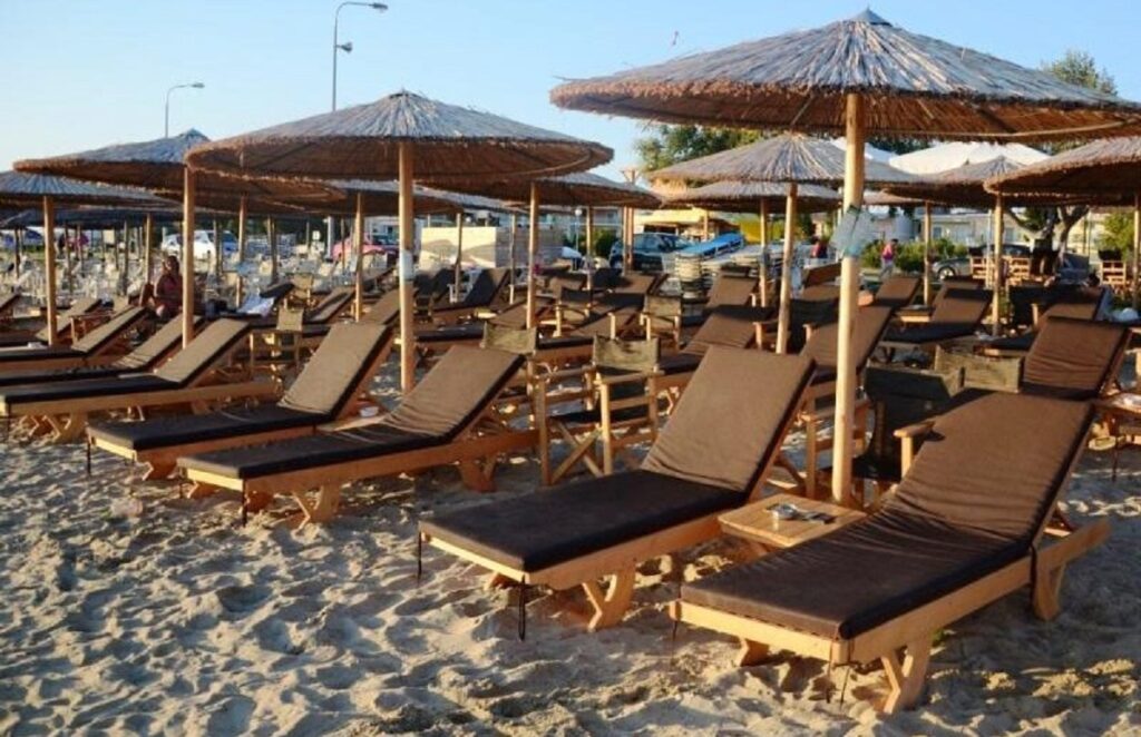 «Βροχή» οι καταγγελίες για φοροδιαφυγή -Νέο κύμα ελέγχων εν όψει Δεκαπενταύγουστου