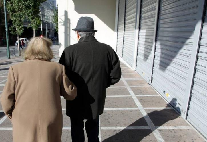 Nέος μηχανισμός είσπραξης από τον ΕΦΚΑ – Πότε θα παρακρατείται το 10% της σύνταξης