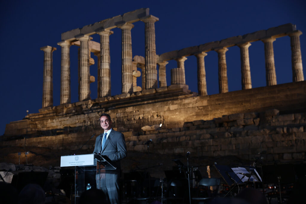 Κυρ. Μητσοτάκης στη φωταγώγηση του Ναού του Ποσειδώνα: Ένα σύγχρονο σύστημα φωτισμού, θα του επιτρέψει να λάμψει ακόμα περισσότερο