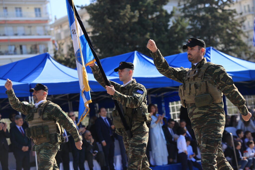 Εντυπωσιακές φωτογραφίες από τη μεγαλειώδη στρατιωτική παρέλαση στη Θεσσαλονίκη για την επέτειο της 28ης Οκτωβρίου