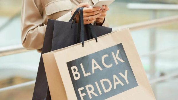 Black Friday: Τι να προσέξουν οι καταναλωτές – Ανοιχτά την Κυριακή τα εμπορικά καταστήματα