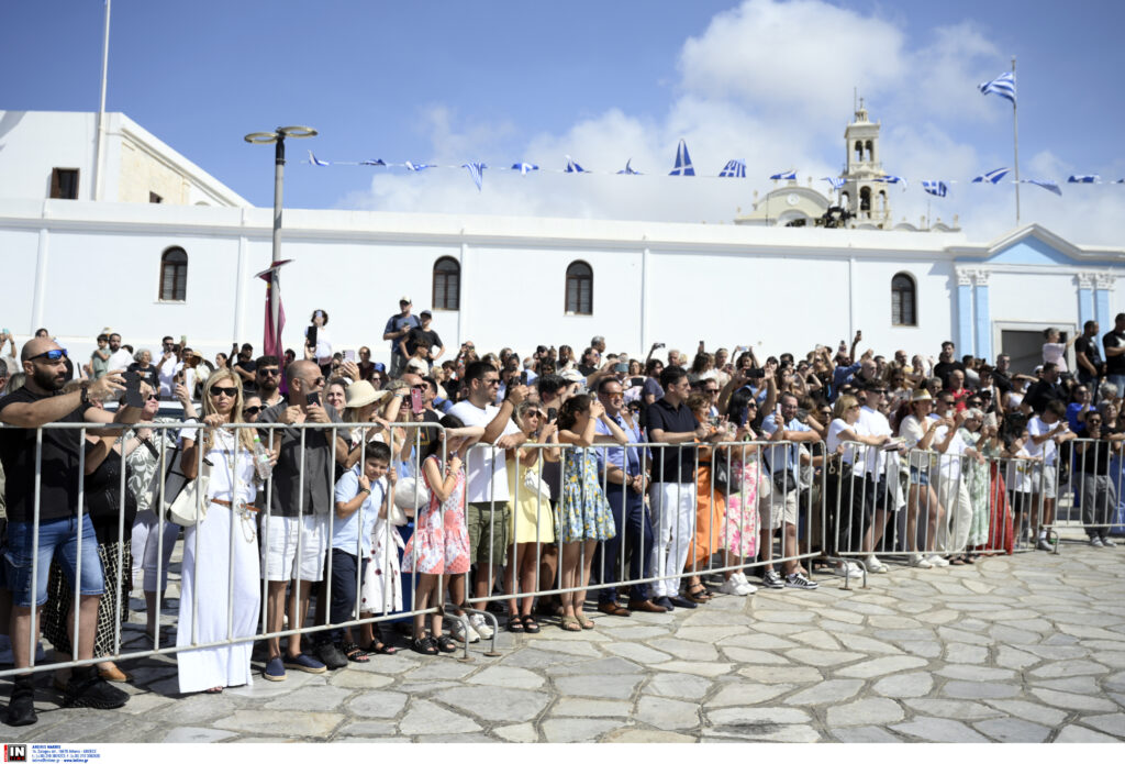 Με κατάνυξη και λαμπρότητα ο εορτασμός του Δεκαπενταύγουστου σε όλη τη χώρα