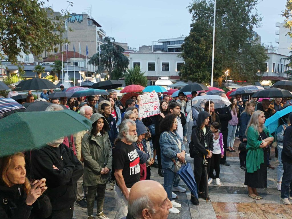 Πάνος Ρούτσι: «Κάνω απεργία πείνας για κάθε παιδί που έχασε τη ζωή του» – Πλήθος κόσμου στις συγκεντρώσεις αλληλεγγύης σε όλη την Ελλάδα