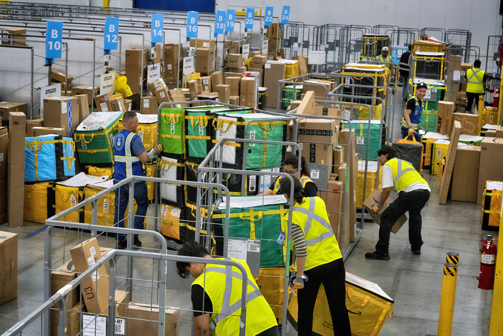 Πρόστιμο μαμούθ 2,5 δισ. δολαρίων στην Amazon για εξαπάτηση πελατών