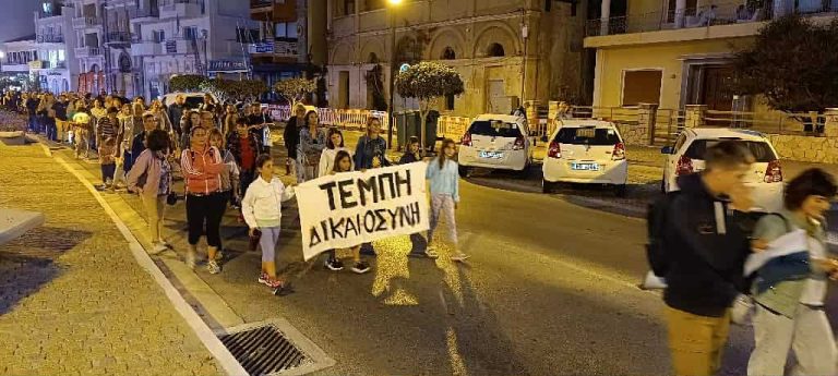 Πάνος Ρούτσι: «Κάνω απεργία πείνας για κάθε παιδί που έχασε τη ζωή του» – Πλήθος κόσμου στις συγκεντρώσεις αλληλεγγύης σε όλη την Ελλάδα