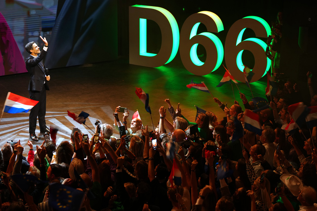 Ο Ρομπ Γέτεν κερδίζει την εκλογική κούρσα στην Ολλανδία – Από προπονητής της Χασάν σε πολιτικό ηγέτη