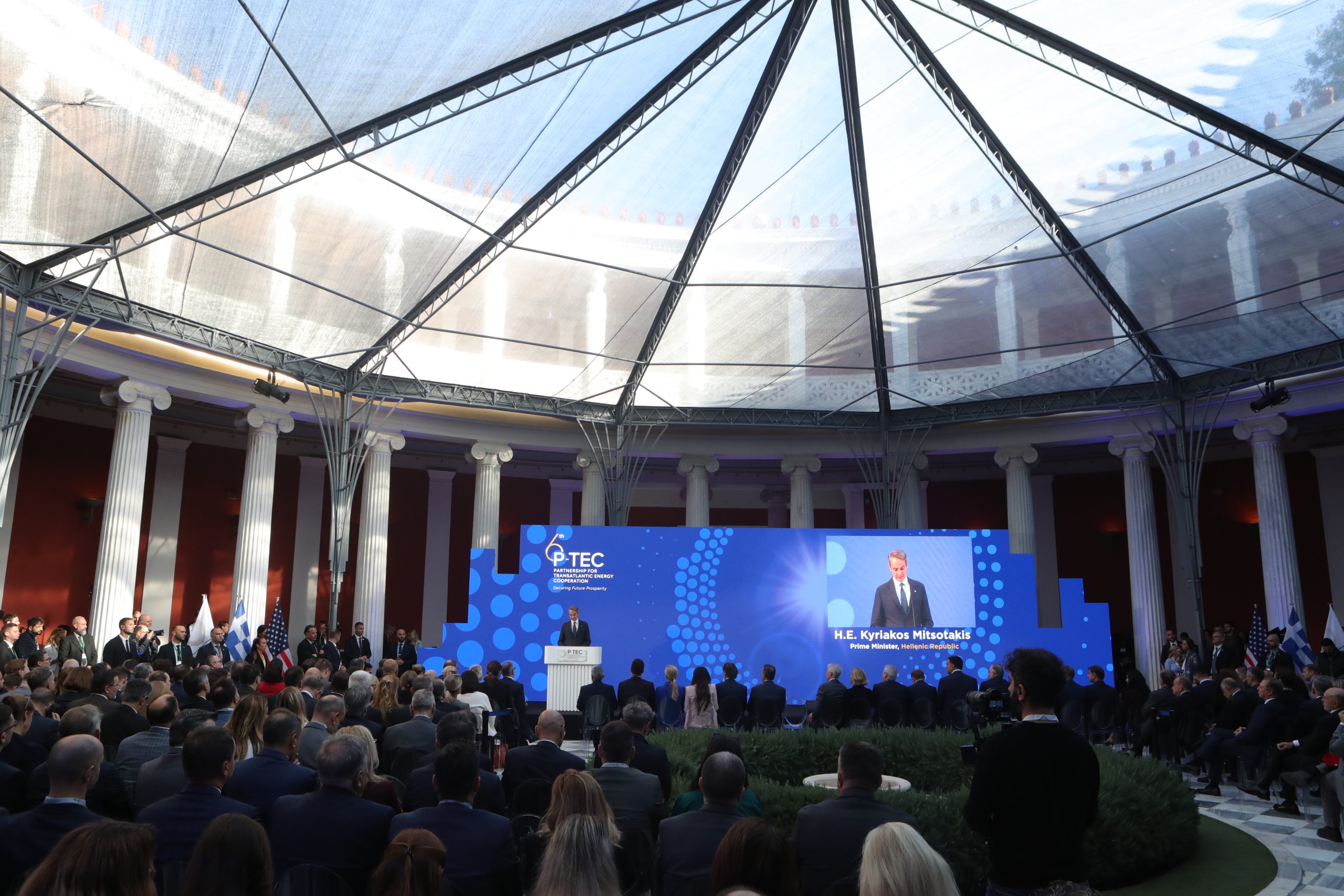 Live η δεύτερη μέρα της ιστορικής Διατλαντικής Συνόδου για την Ενέργεια