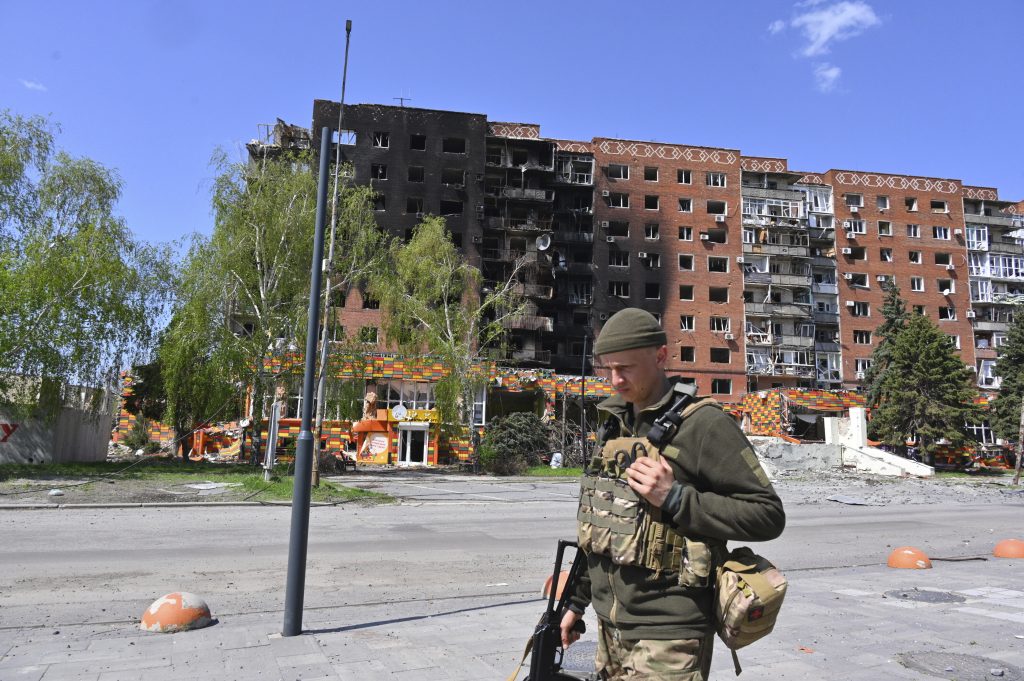 Μαίνονται οι μάχες στο Ποκρόβσκ – Οι νέες τακτικές του ρωσικού στρατού δοκιμάζουν τις αντοχές των ουκρανικών drones