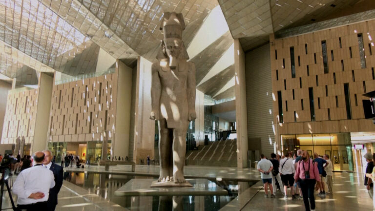 Aφιερωμένο στον φαραωνικό πολιτισμό το Μεγάλο Μουσείο που εγκαινιάζεται σήμερα στο Κάιρο – Είναι το μεγαλύτερο στον κόσμο