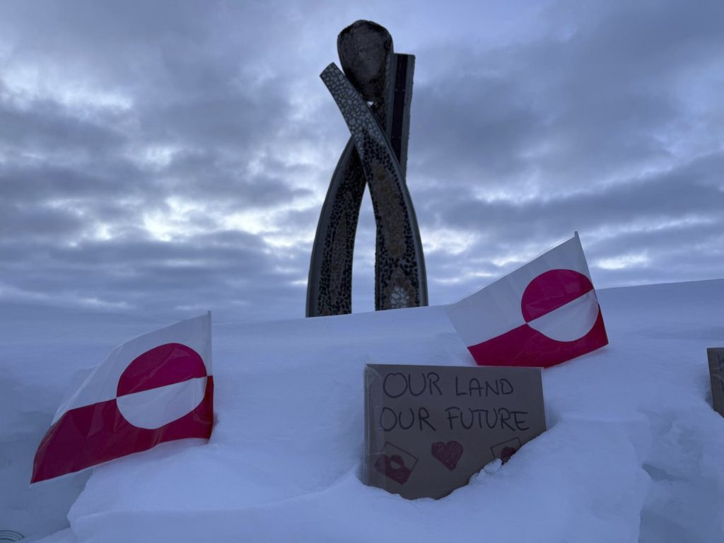 Τα όνειρα του Τραμπ για εξόρυξη στη Γροιλανδία συγκρούονται με την πραγματικότητα – «Πιο εύκολο είναι να εξορύξεις στο φεγγάρι»