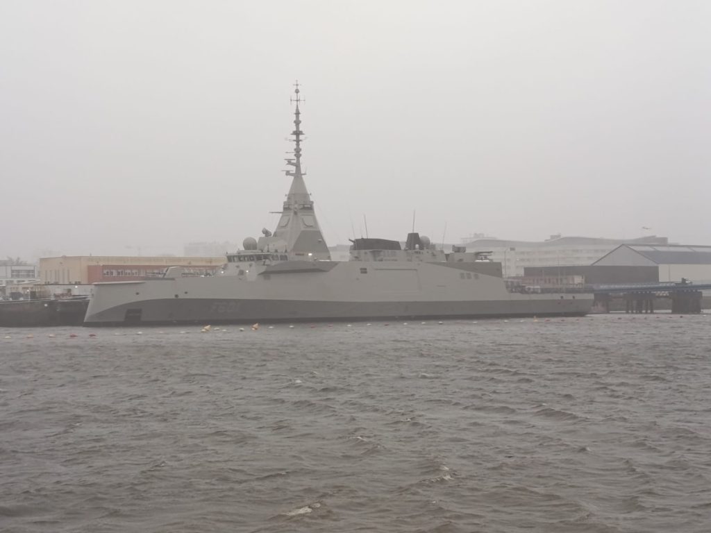 Σήμερα σε ελληνικά νερά η πρώτη φρεγάτα Belharra «Kίμων» – Ιστορική υποδοχή στον Ναύσταθμο Σαλαμίνας