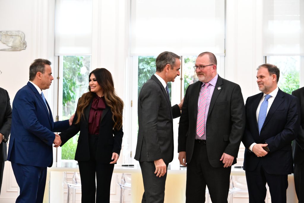 Κ. Μητσοτάκης κατά την υπογραφή με τη Chevron: H χώρα κάνει άλμα – Αναδεικνύεται σε κόμβο εναλλακτικής ενέργειας