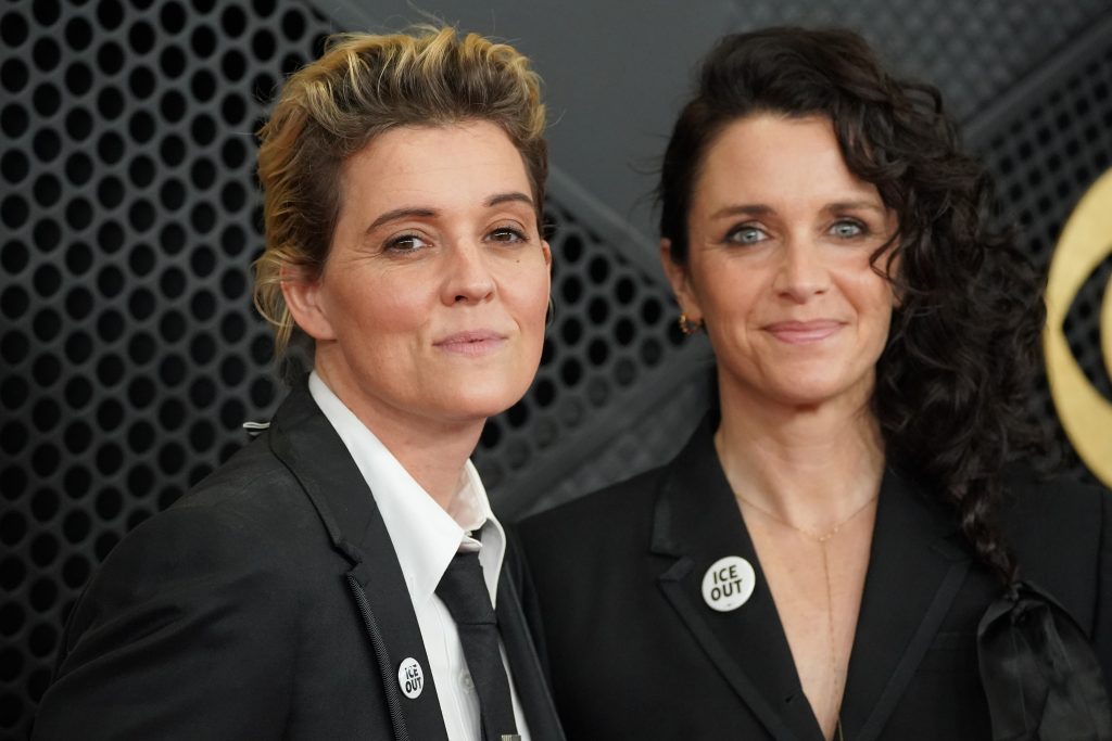 Ο Bad Bunny δεν κέρδισε απλώς στα Grammy, έγραψε ιστορία – Οι νικητές και οι στιγμές που ξεχώρισαν