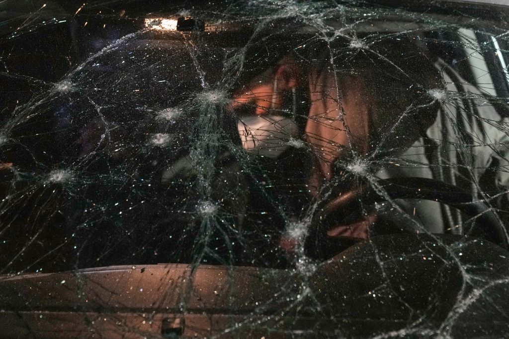 Live: Σφοδρή επίθεση από Ιράν και Χεζμπολάχ στο Ισραήλ – Ισραηλινό σφυροκόπημα σε Βηρυτό και Τεχεράνη