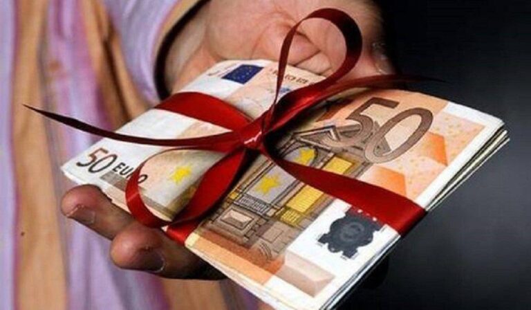 Δώρο Πάσχα: Έως Μεγάλη Τετάρτη η καταβολή στον ιδιωτικό τομέα – Τι ισχύει για εργαζόμενους και εργοδότες