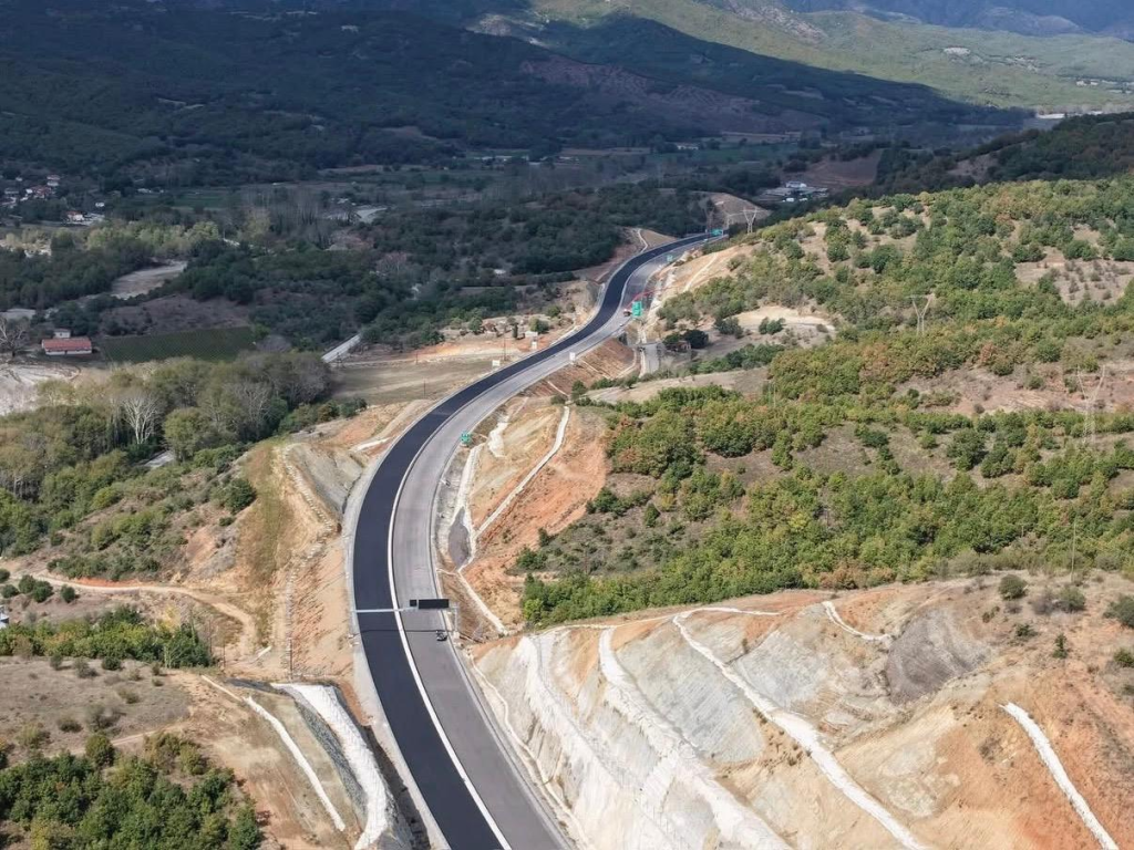 Χρίστος Δήμας: Στο 95% η πρόοδος του Ε65 – Τον Ιούνιο παραδίδεται το βόρειο τμήμα