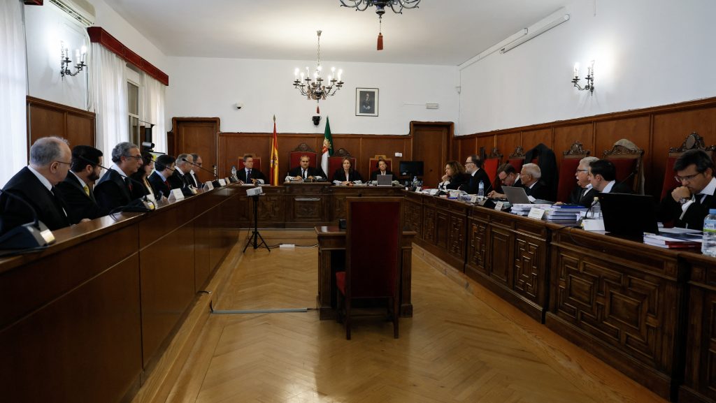 Υπό ασφυκτικό κλοιό ο Πέδρο Σάντσεθ – Υποθέσεις διαφθοράς στο στενό περιβάλλον του Ισπανού πρωθυπουργού
