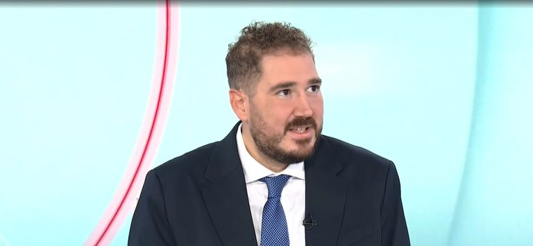 «Ανακαινίζω»: Μέχρι 36.000 ευρώ για ανακαίνιση κατοικιών – Τα εισοδηματικά κριτήρια – Τι είπε στο ΕΡΤnews Radio 105,8 ο κ. Γλούμης – Ατσαλάκης