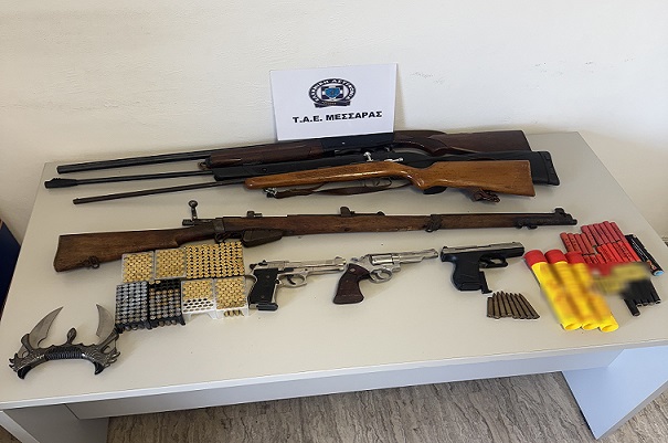 Μεσαρά: Η έρευνα σε σπίτια και αποθήκες έφερε στο φως… μίνι οπλοστάσιο – Χειροπέδες σε τρία άτομα