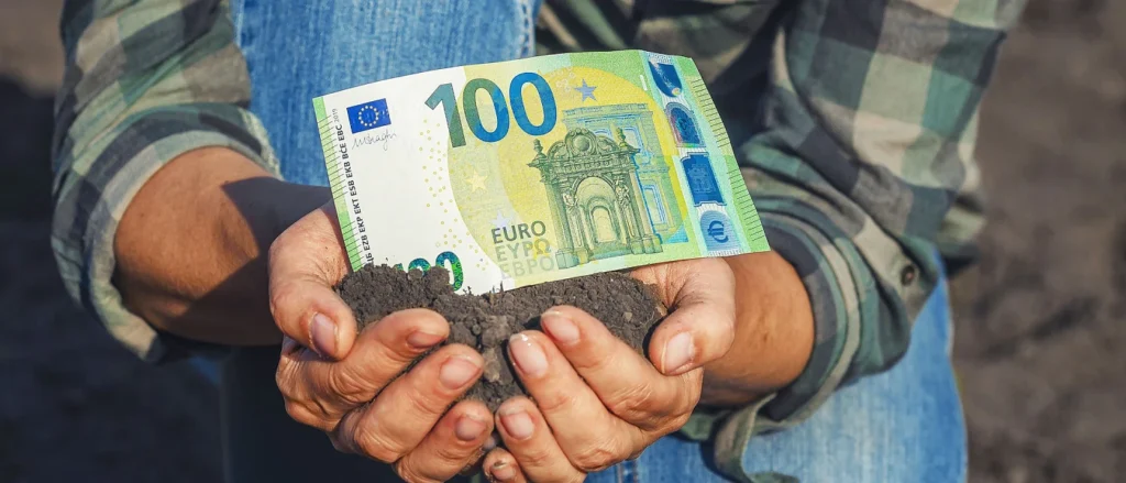 Η Ελληνική ύπαιθρος «καζάνι που βράζει» και ο Ιταλός αγρότης πληρώνεται τρεις μήνες νωρίτερα