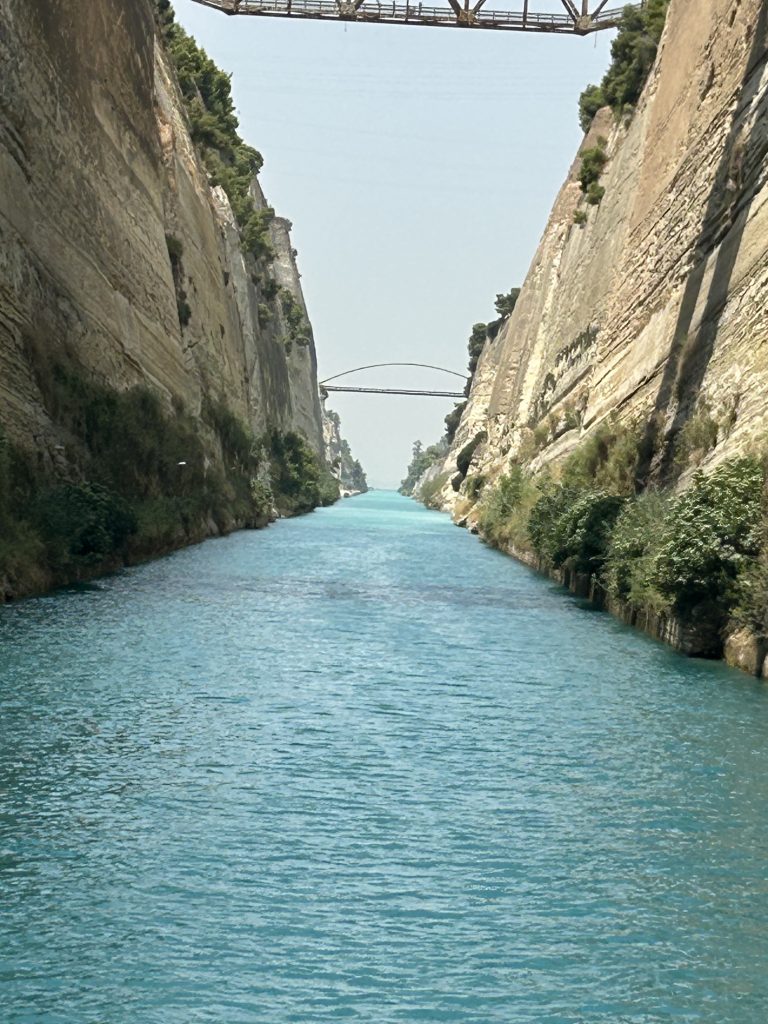 Διώρυγα Κορίνθου: Τα 133 χρόνια ιστορίας και η μεταμόρφωση σε ψηφιακό κι επενδυτικό κόμβο