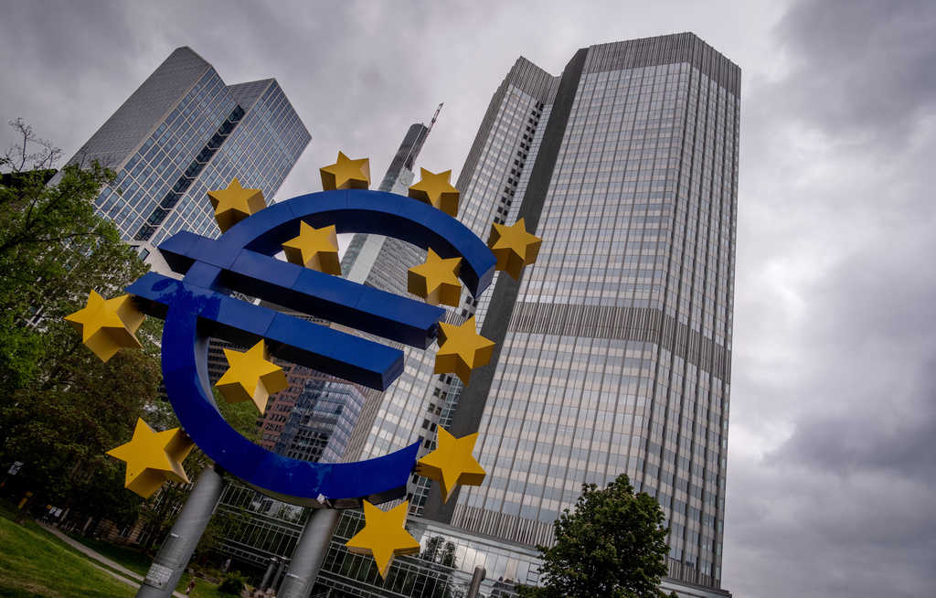 Το χρέος των ΗΠΑ εκτοξεύτηκε πάνω από τα 40 τρισ. δολάρια – Πώς επηρεάζεται η Ευρώπη