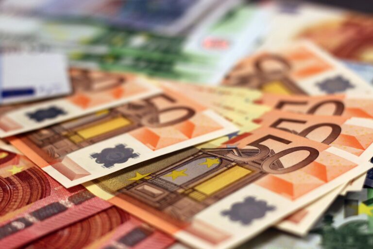 Οι πληρωμές από τον e-ΕΦΚΑ και τη ΔΥΠΑ από σήμερα έως τις 11 Σεπτεμβρίου – Ποιοι είναι οι δικαιούχοι