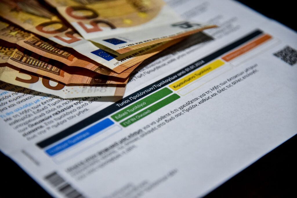 Ρεύμα: Ακριβότερα τα πράσινα τιμολόγια τον Οκτώβριο – Οι νέες τιμές